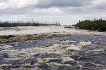 La rivière Rupert au croisement de la route de la Baie-James